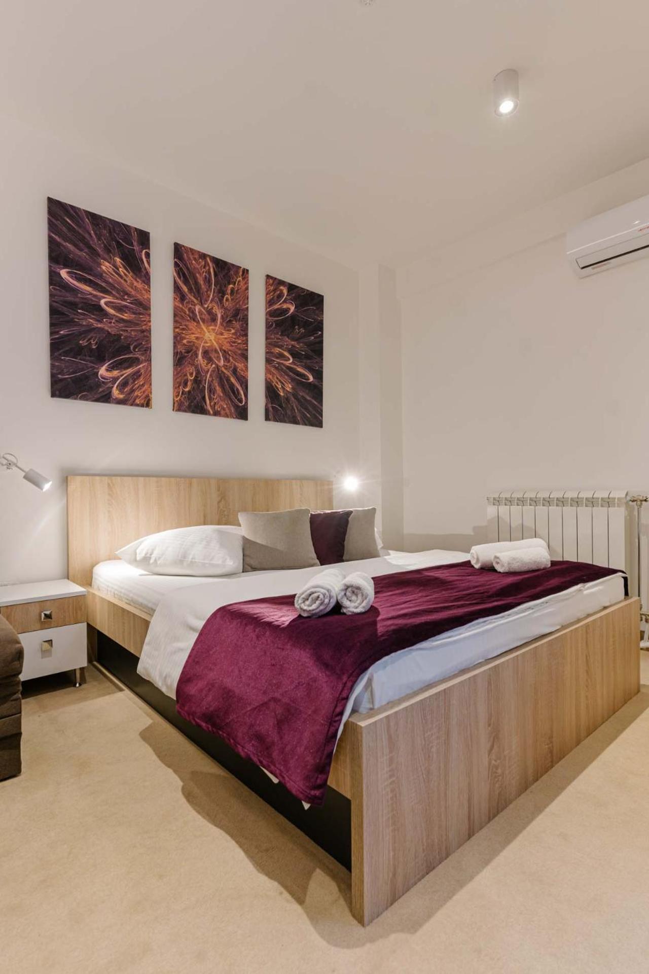 Nar Royalton Accommodation Ni Habitación foto