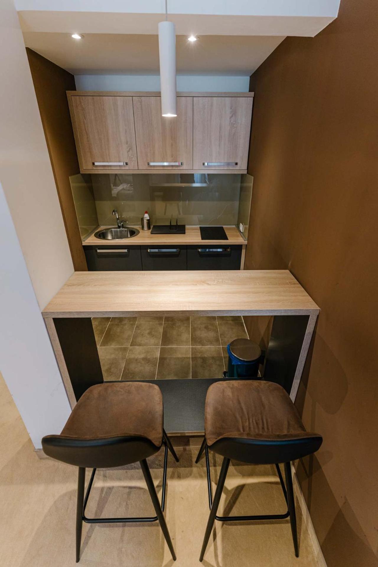 Nar Royalton Accommodation Ni Habitación foto