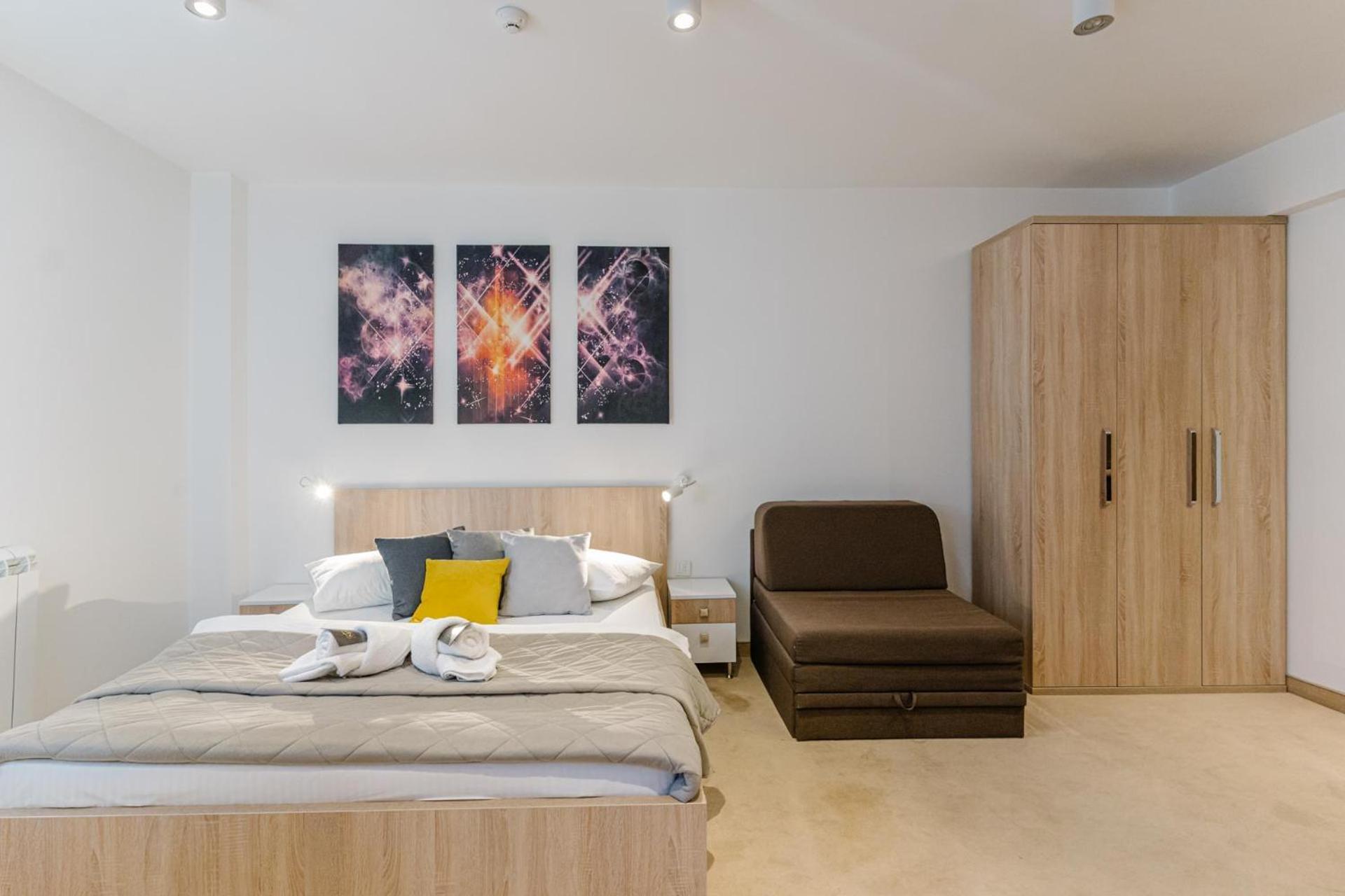 Nar Royalton Accommodation Ni Habitación foto