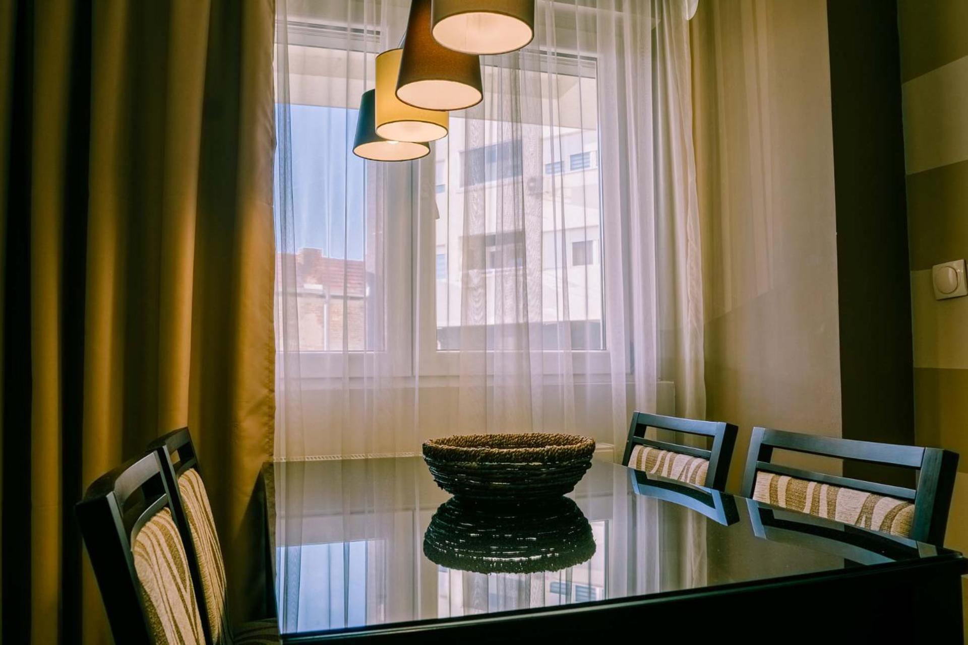 Nar Royalton Accommodation Ni Habitación foto