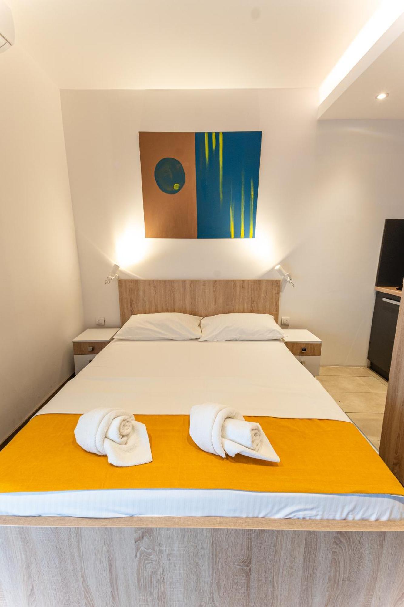Nar Royalton Accommodation Ni Habitación foto